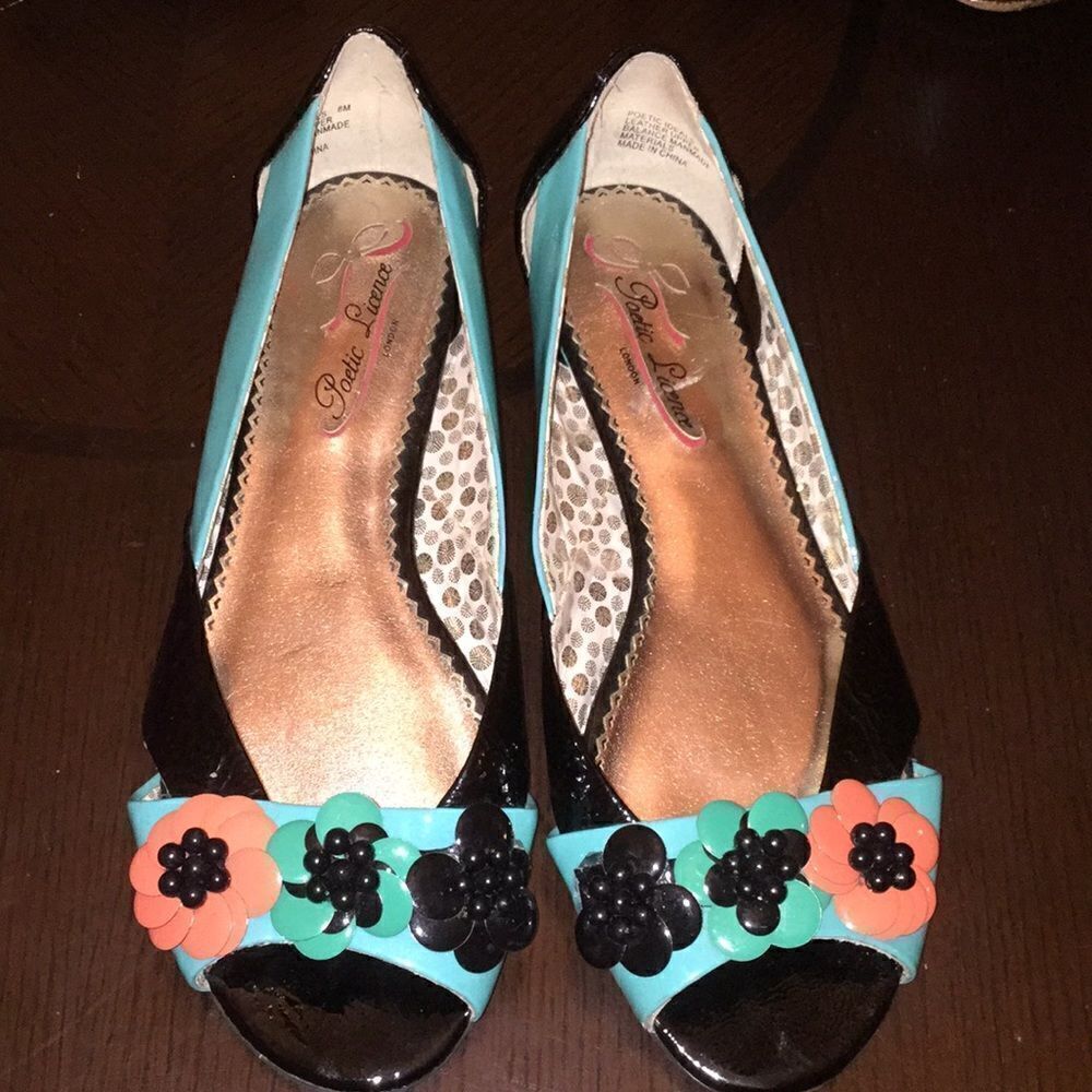 POETIC LICENCE Beaded Flower Green Black Flats